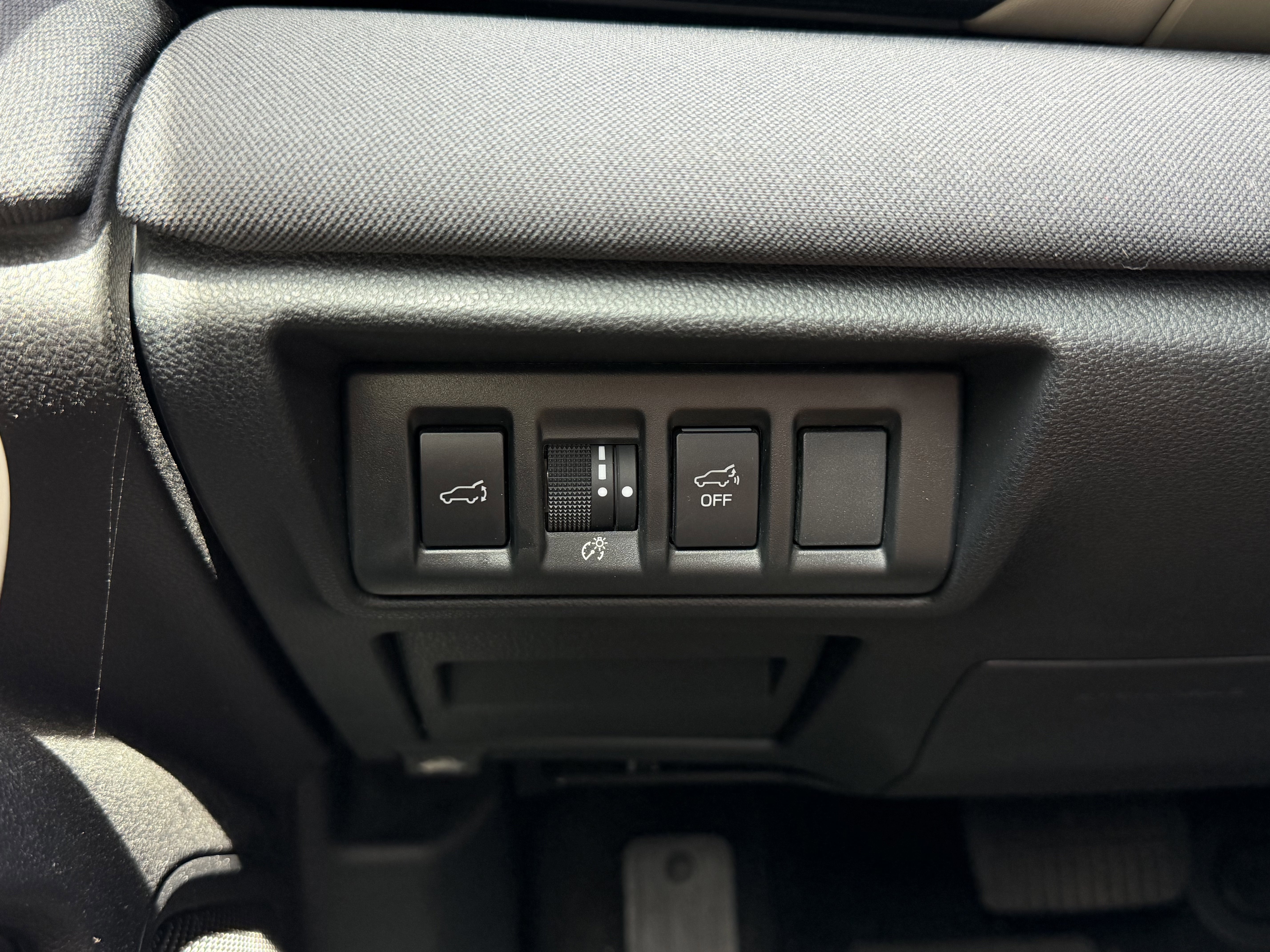 Used 2024 Subaru Outback Premium AWD/4WD image 24