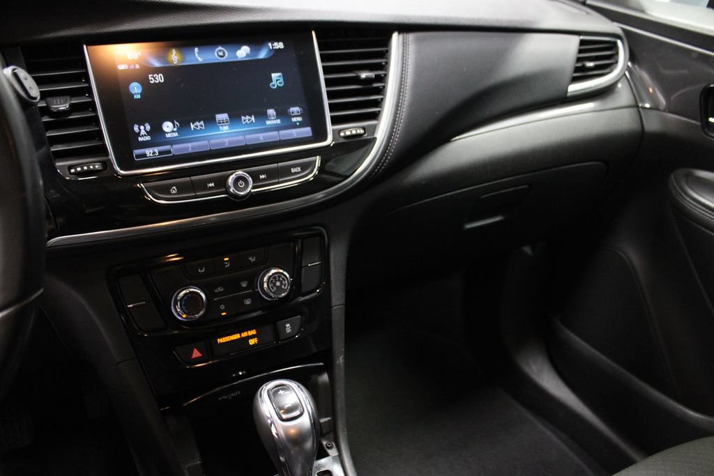 Used 2020 Buick Encore Preferred FWD image 28