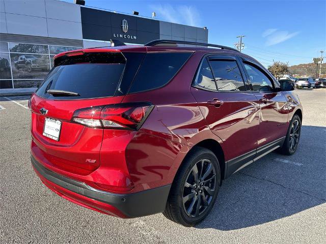 Used 2023 Chevrolet Equinox RS w/ RS Leather Package image 4