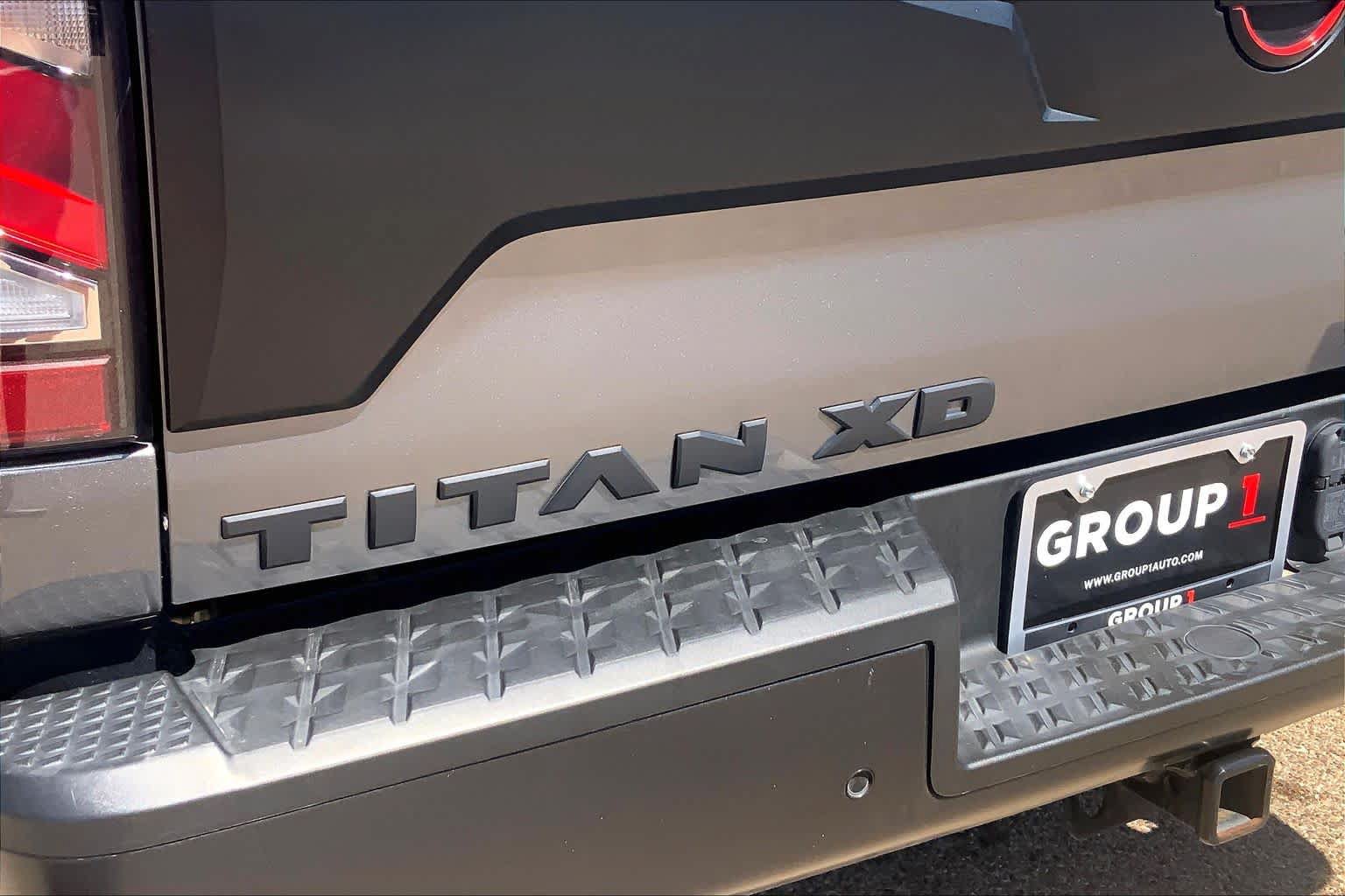 Used 2024 Nissan Titan PRO-4X w/ Pro-4x Convenience Package AWD/4WD image 10