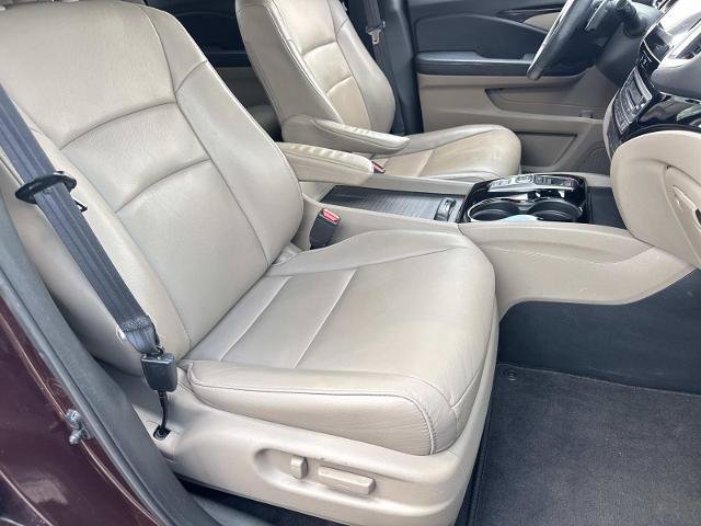 Used 2017 Honda Pilot Touring image 11