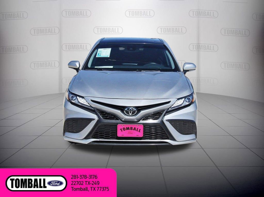 Used 2021 Toyota Camry XSE FWD image 2