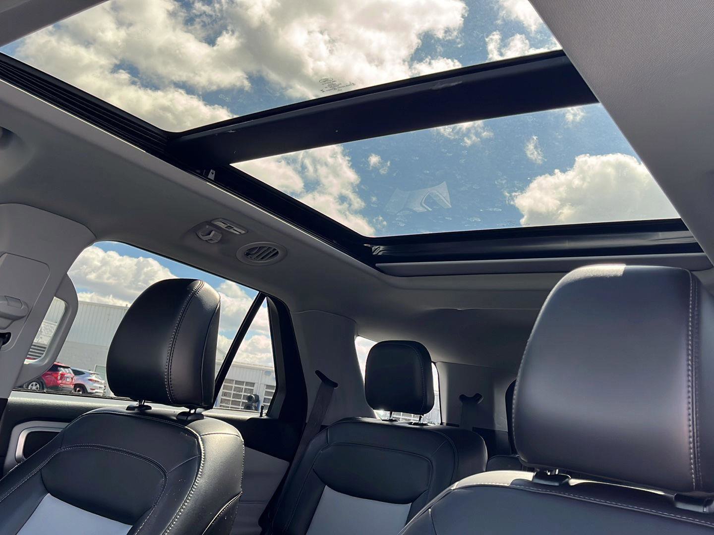 Certified 2023 Ford Explorer XLT w/ Equipment Group 202A image 10