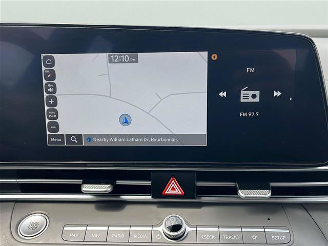 Used 2025 Hyundai Elantra SEL FWD image 24