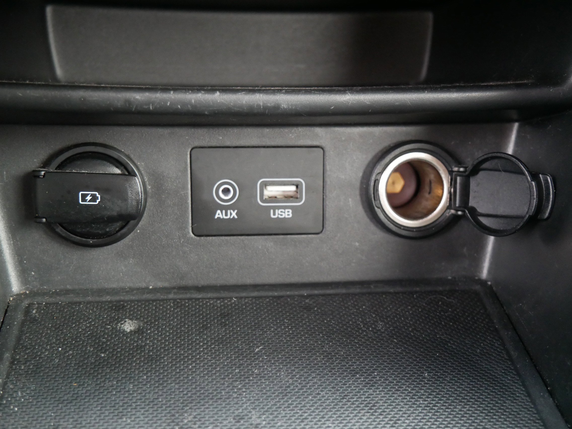 Used 2021 Hyundai Kona SE image 29