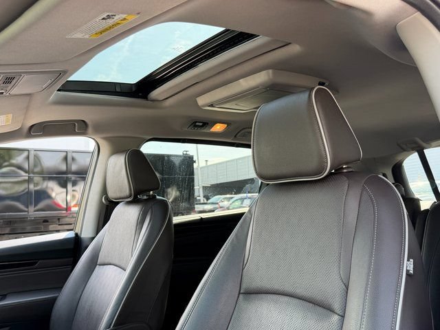 Used 2023 Honda Odyssey Elite image 11