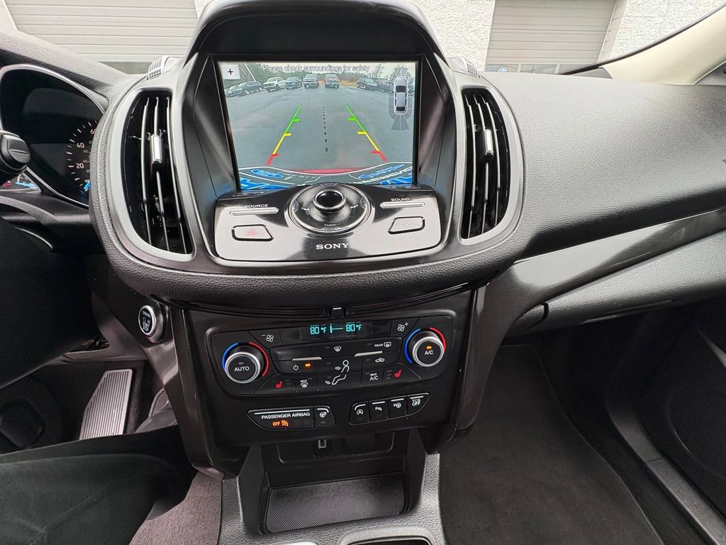 Certified 2019 Ford Escape Titanium w/ U9j03 - Titanium Tow Package AWD/4WD image 15