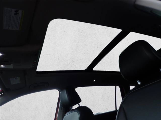 Used 2022 Volkswagen Tiguan SE AWD/4WD image 15