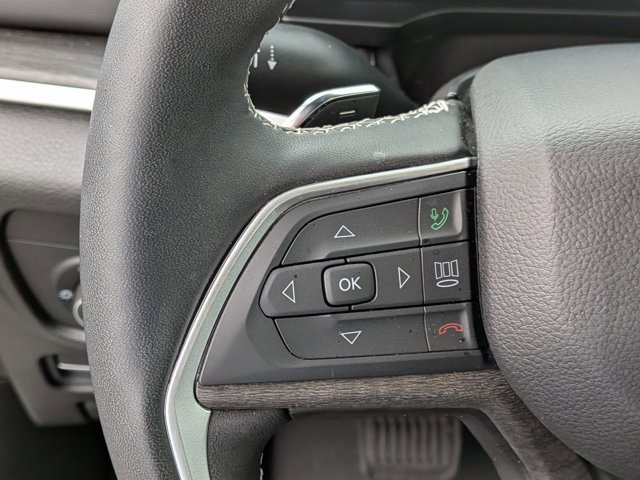 Used 2025 Jeep Grand Cherokee Limited w/ Black Appearance Package image 18