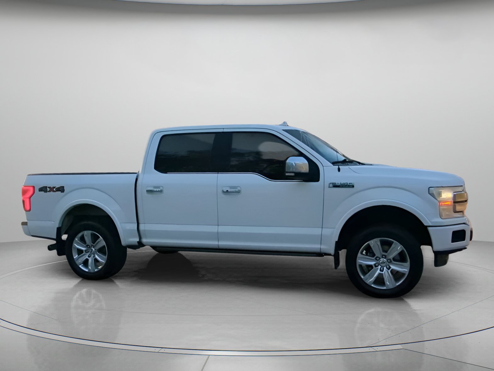 Certified 2019 Ford F150 Platinum AWD/4WD image 34