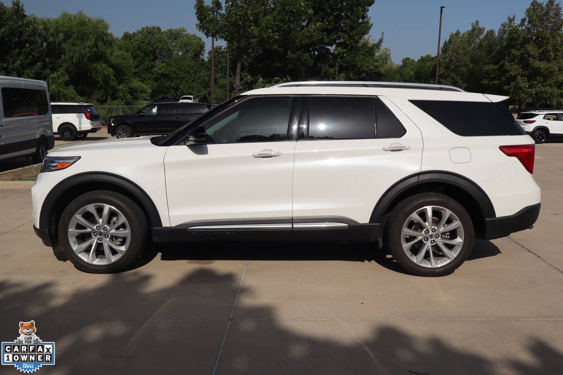 Certified 2024 Ford Explorer Platinum w/ Technology Package AWD/4WD image 7