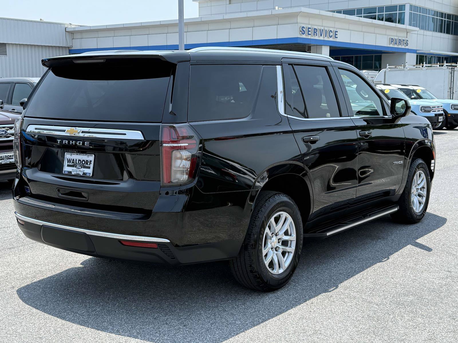 Used 2023 Chevrolet Tahoe LS w/ Driver Alert Package AWD/4WD image 2