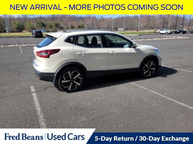 Used 2020 Nissan Rogue Sport SL w/ Premium Package image 4