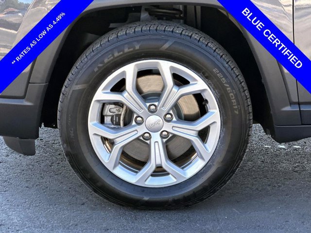 Used 2024 Jeep Compass Latitude AWD/4WD image 6