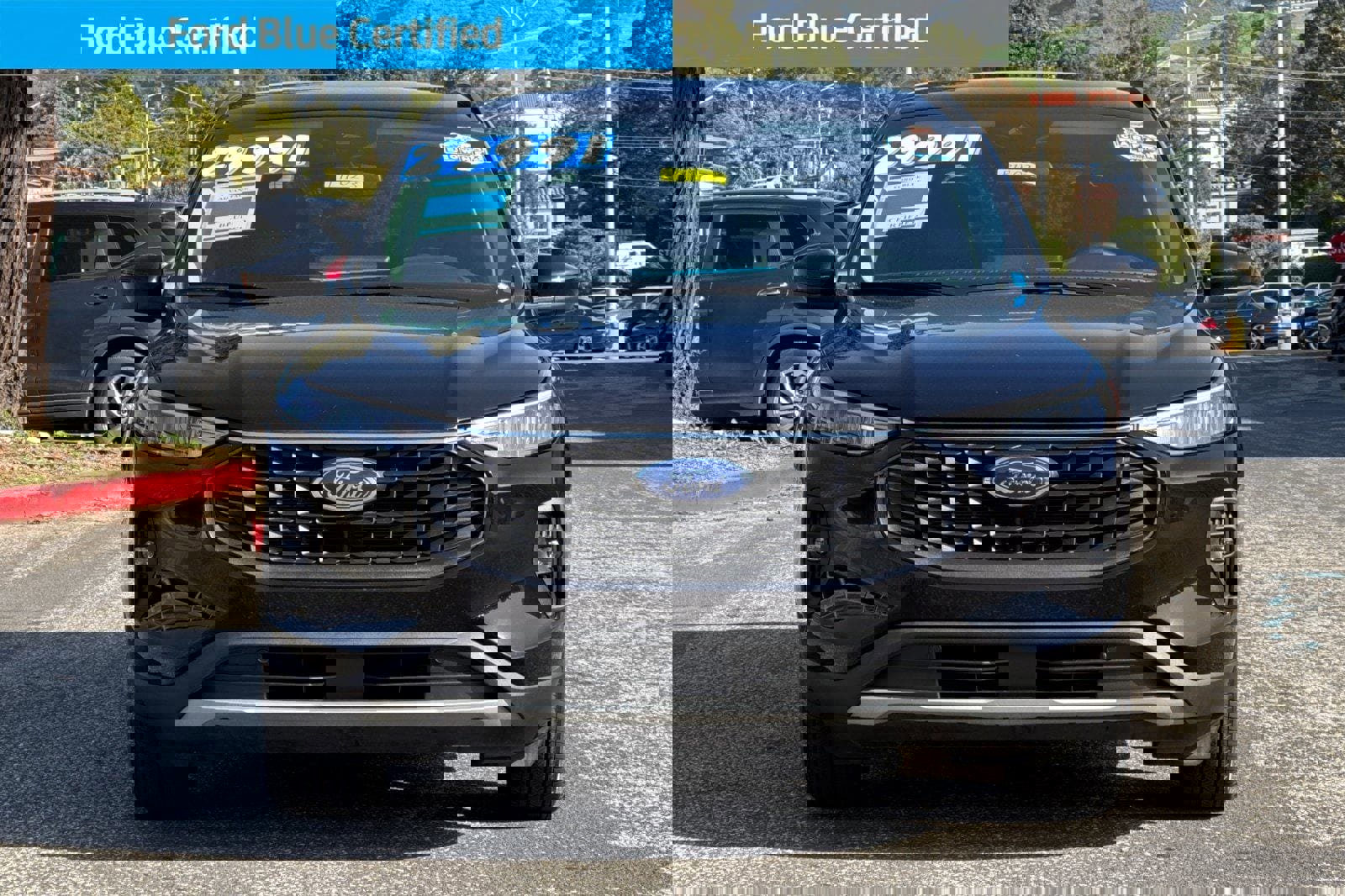 Certified 2025 Ford Escape SE image 10