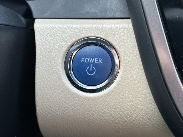 Used 2022 Toyota Camry XLE w/ Cold Weather Package image 34