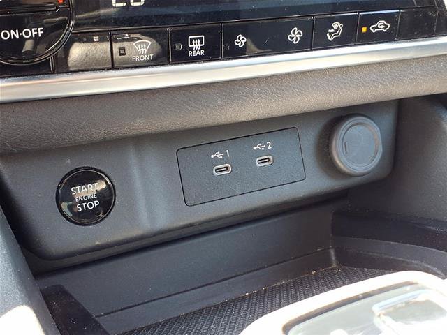 Used 2025 Nissan Rogue SV AWD/4WD image 9