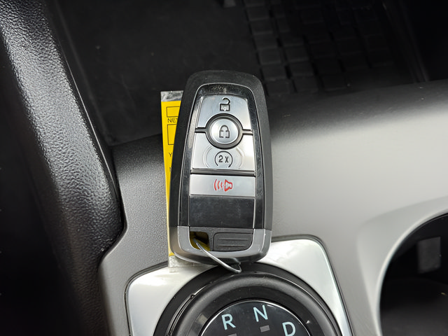 Certified 2025 Ford Bronco Sport Outer Banks w/ Outer Banks Tech Package+ AWD/4WD image 14