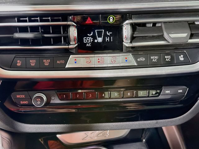 Used 2022 BMW X4 xDrive30i w/ M Sport Package 2 AWD/4WD image 19