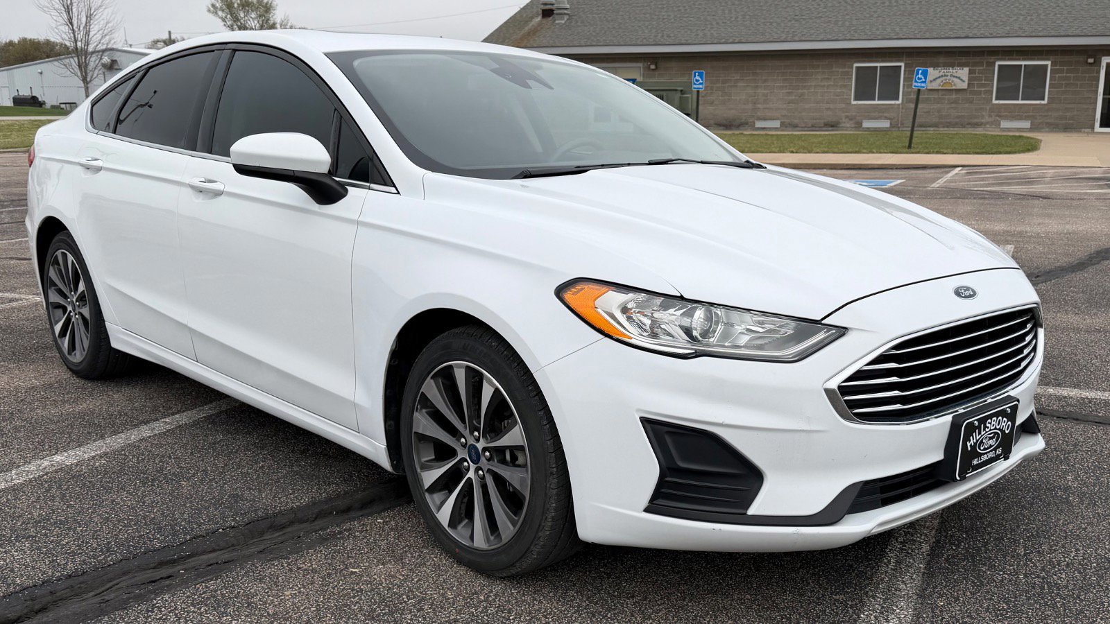 Certified 2019 Ford Fusion SE AWD/4WD image 1