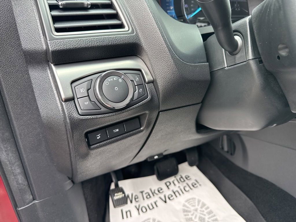 Certified 2019 Ford Explorer XLT w/ Equipment Group 202A AWD/4WD image 12