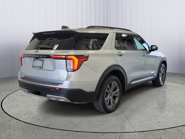 Certified 2025 Ford Explorer Active w/ Active Comfort Package AWD/4WD image 2