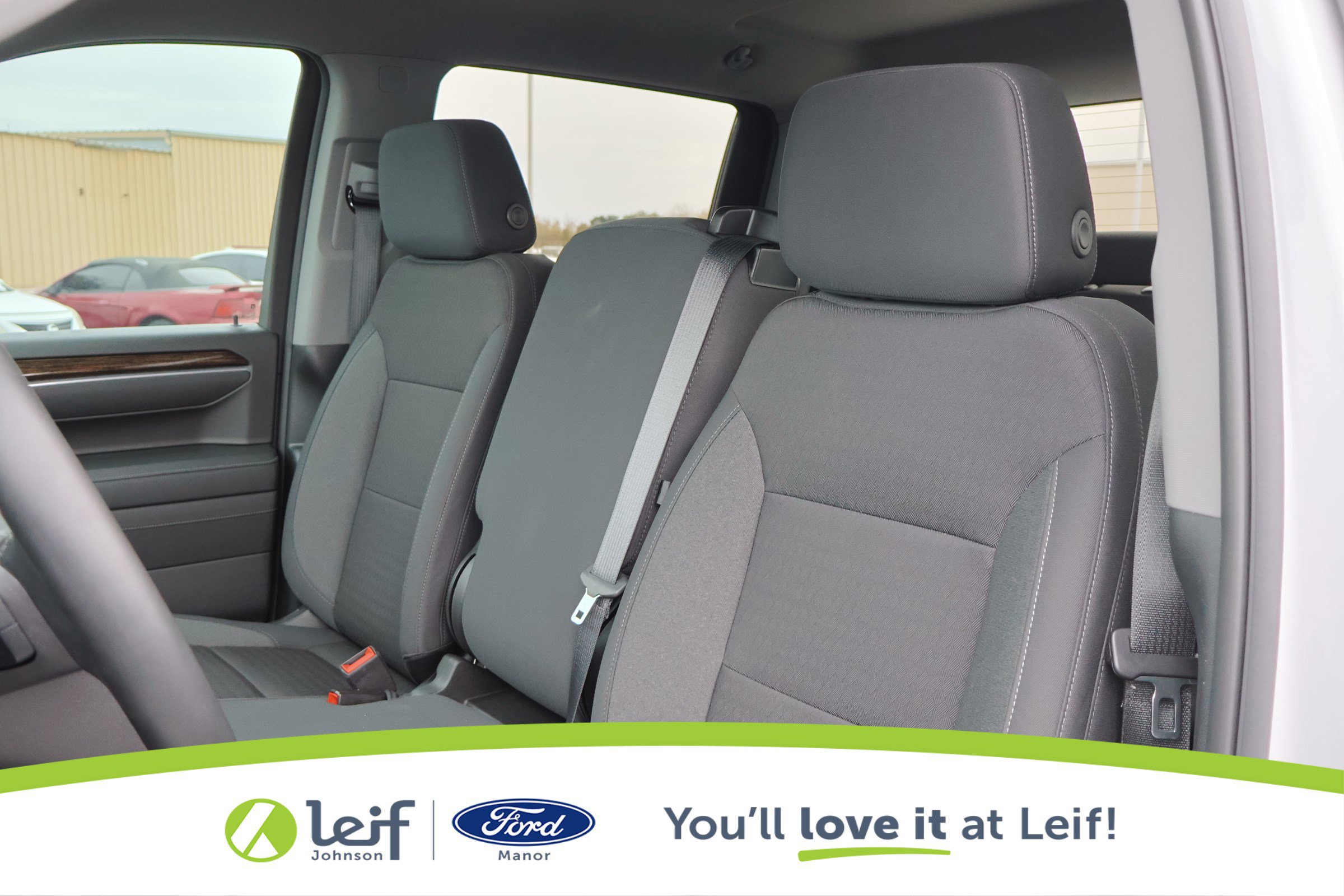 Used 2025 GMC Sierra 1500 Elevation image 13