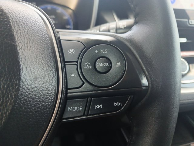 Used 2026 Toyota Corolla Cross XLE w/ Convenience Package AWD/4WD image 8