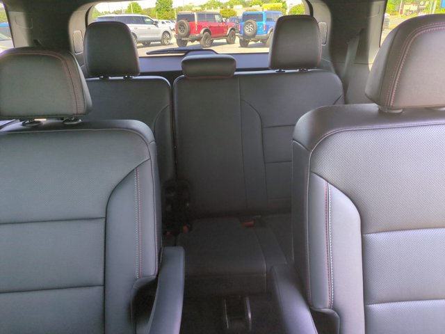 Used 2024 Chevrolet Traverse Z71 AWD/4WD image 32