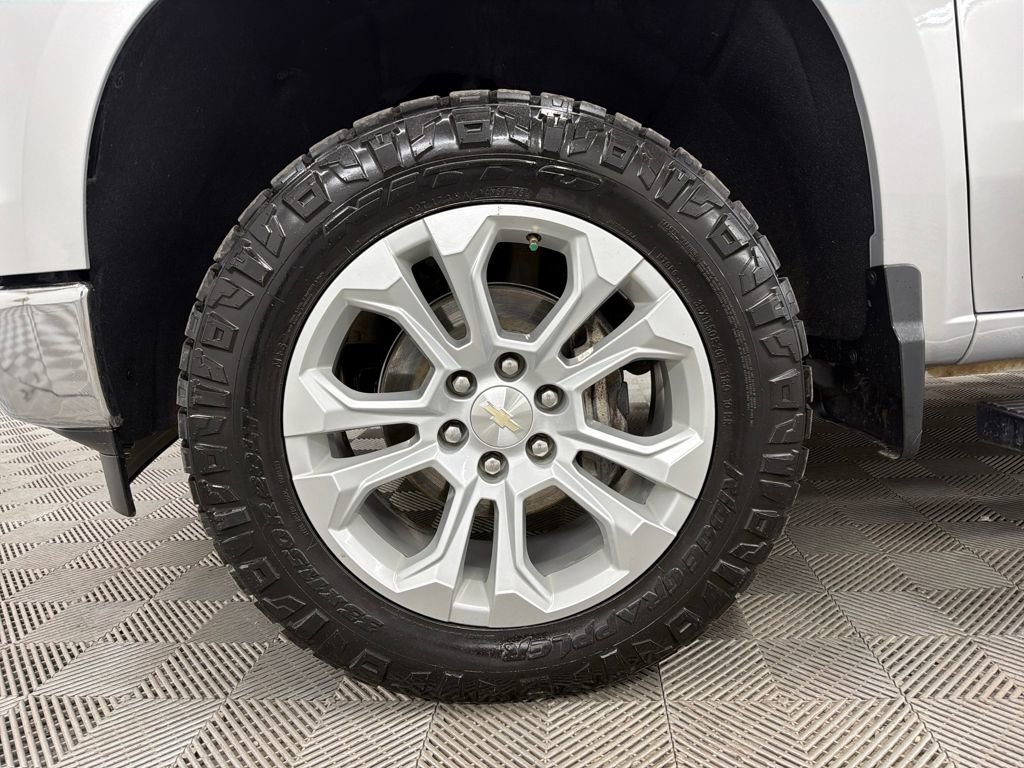 Used 2022 Chevrolet Silverado 1500 LTZ w/ LTZ Premium Package image 16