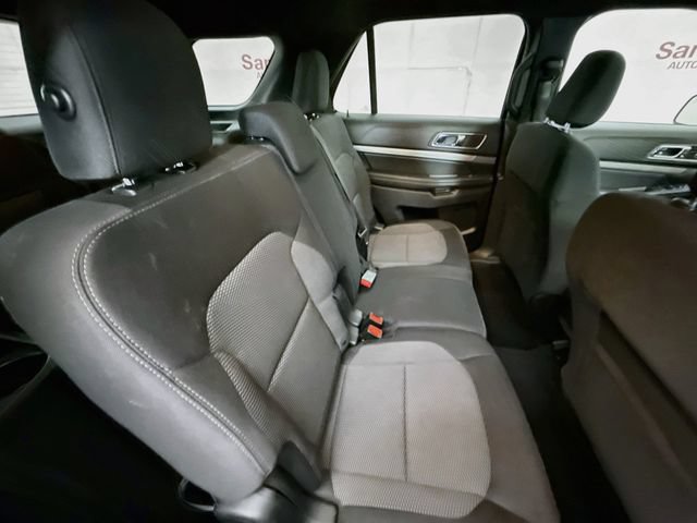 Certified 2019 Ford Explorer XLT w/ Equipment Group 201A AWD/4WD image 27
