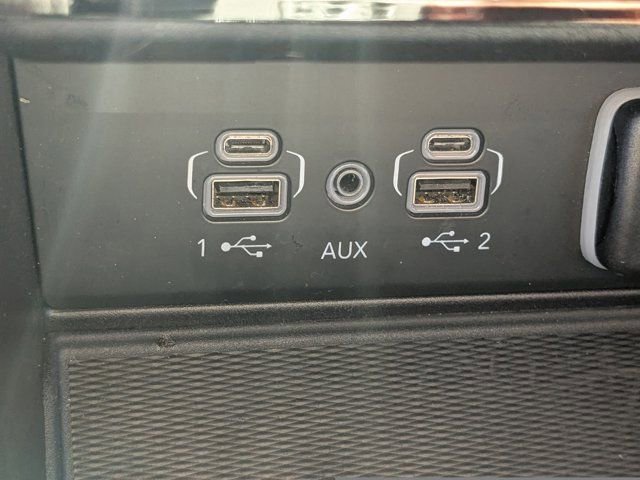 Used 2023 Jeep Grand Cherokee L Limited w/ Luxury Tech Group II image 24