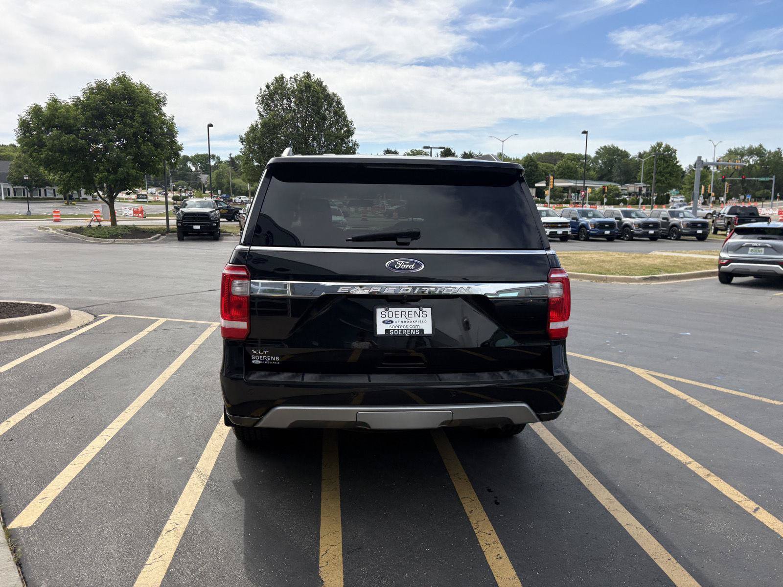 Certified 2021 Ford Expedition XLT AWD/4WD image 5