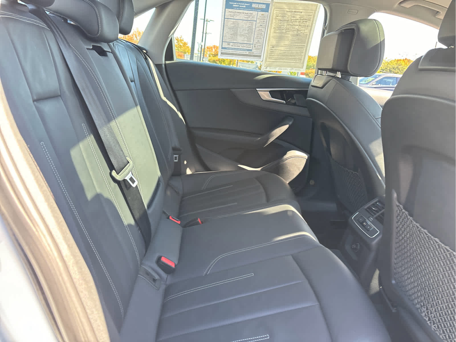 Used 2021 Audi A4 2.0T Premium image 32