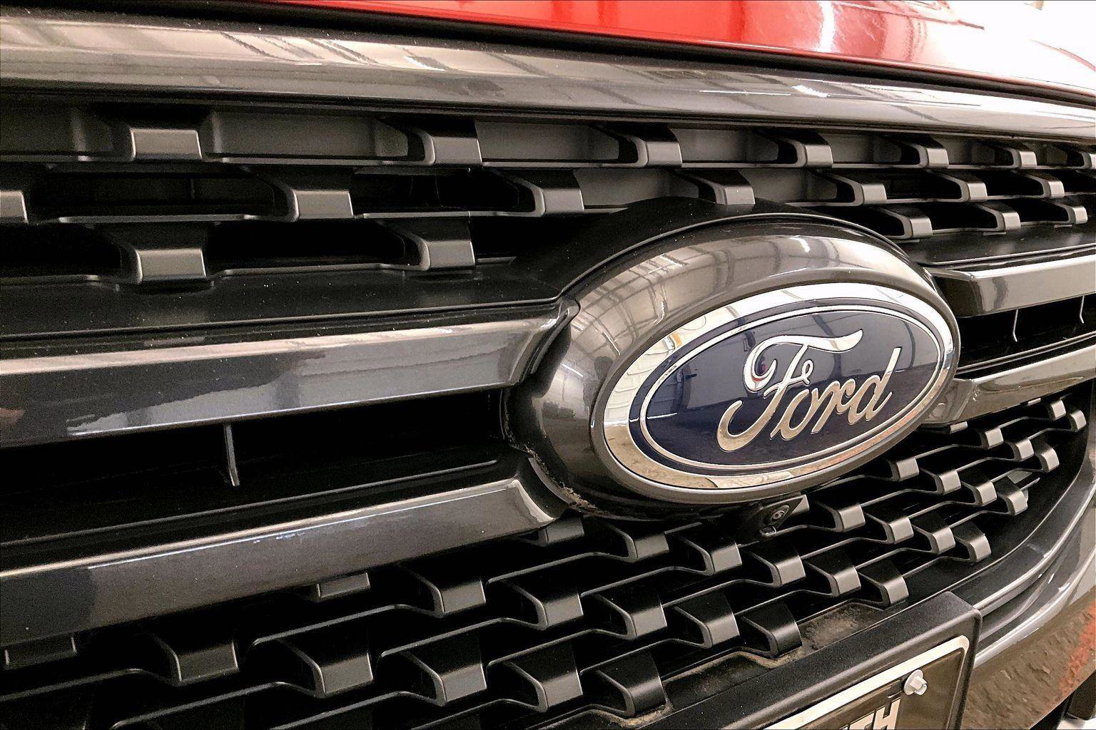 Certified 2024 Ford Ranger Lariat w/ Advanced Towing Package image 29