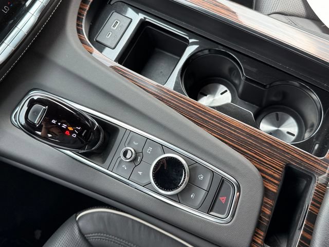 Used 2024 Cadillac Escalade Premium Luxury w/ LPO, Floor Liner Package AWD/4WD image 15
