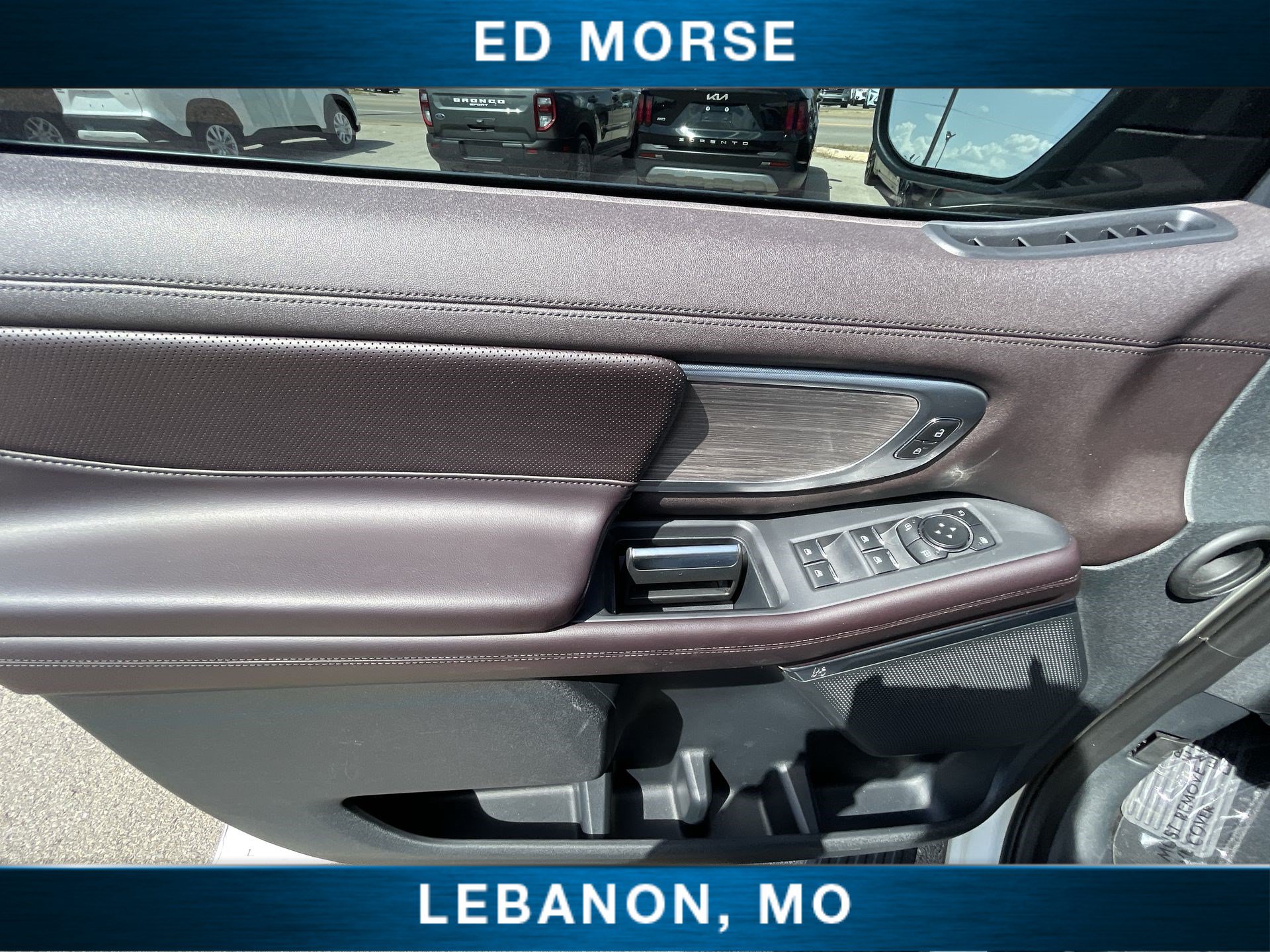 Certified 2025 Ford Expedition Max Platinum w/ Platinum Ultimate Package AWD/4WD image 21