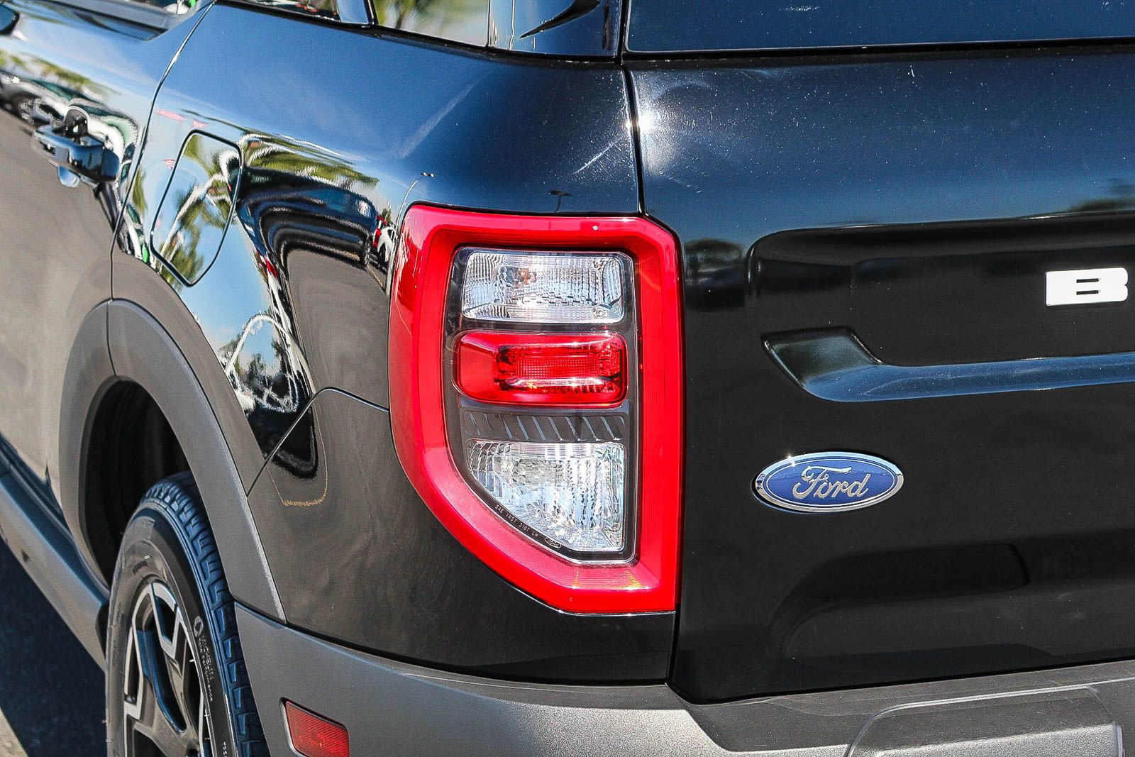 Certified 2025 Ford Bronco Sport Outer Banks w/ Outer Banks Tech Package+ image 9