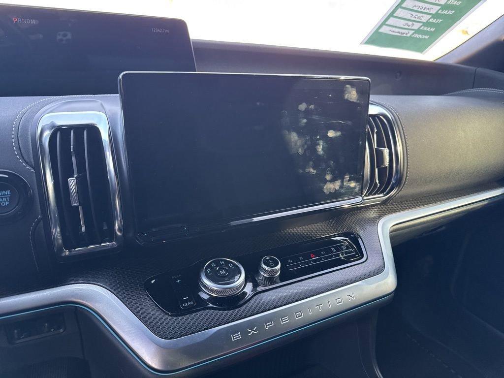 Certified 2025 Ford Expedition Max Platinum w/ Stealth Performance Package image 11