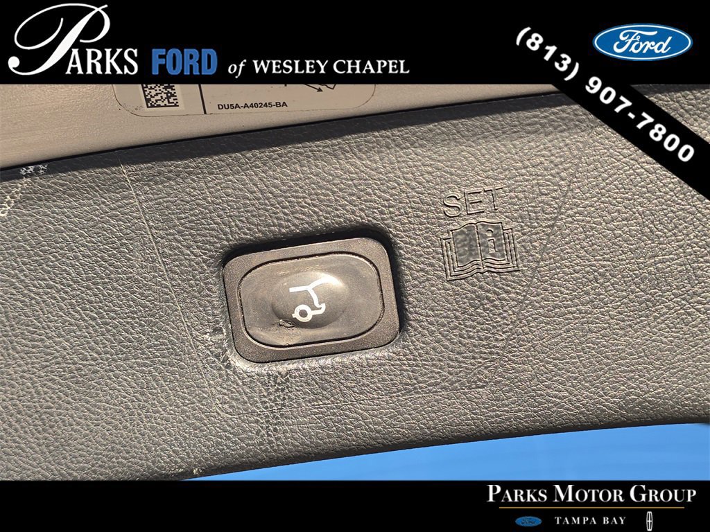 Certified 2018 Ford Edge Titanium w/ Ford Safe & Smart Package image 9