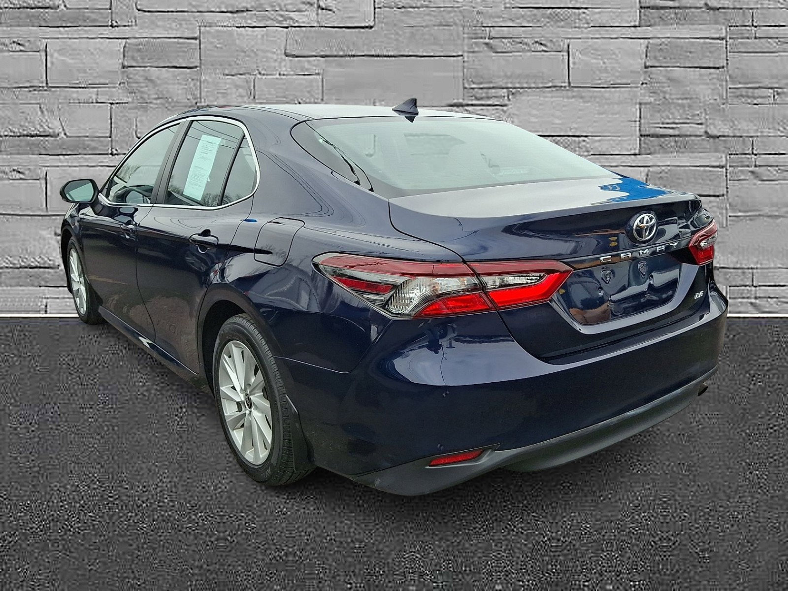 Used 2021 Toyota Camry LE w/ Cold Weather Package image 8
