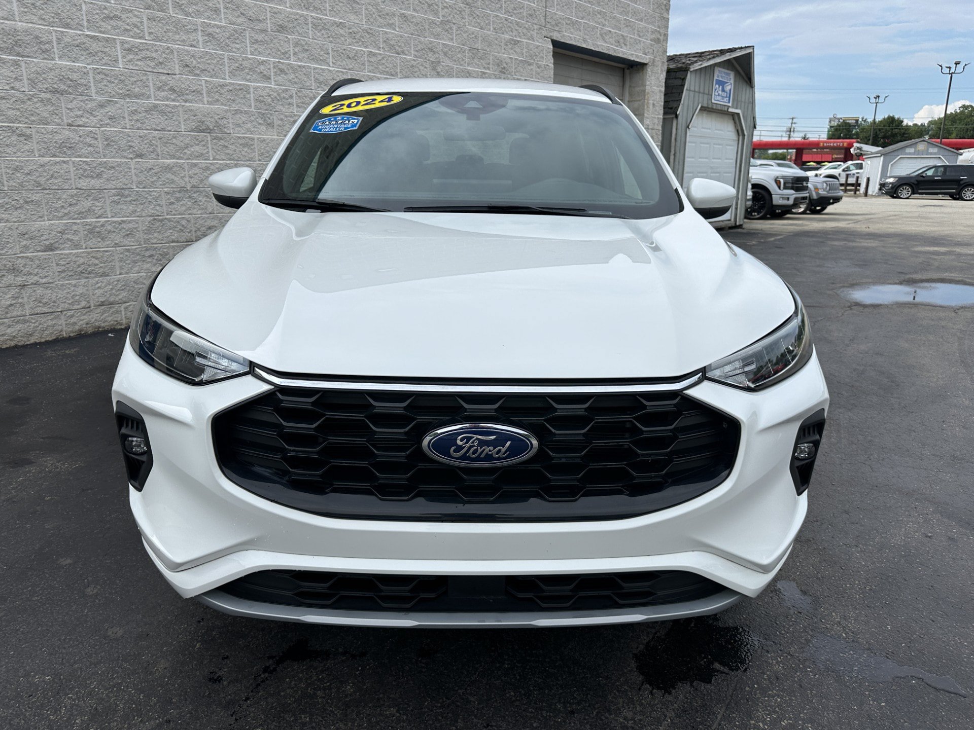 Certified 2024 Ford Escape ST-Line Select w/ Tech Pack #1 AWD/4WD image 3