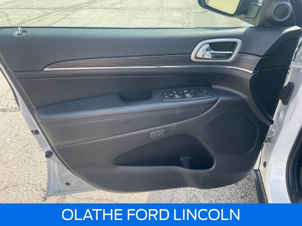 Used 2022 Jeep Grand Cherokee Limited AWD/4WD image 21