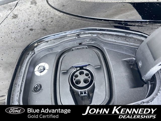 Certified 2025 Ford Mustang Mach-E Premium image 8