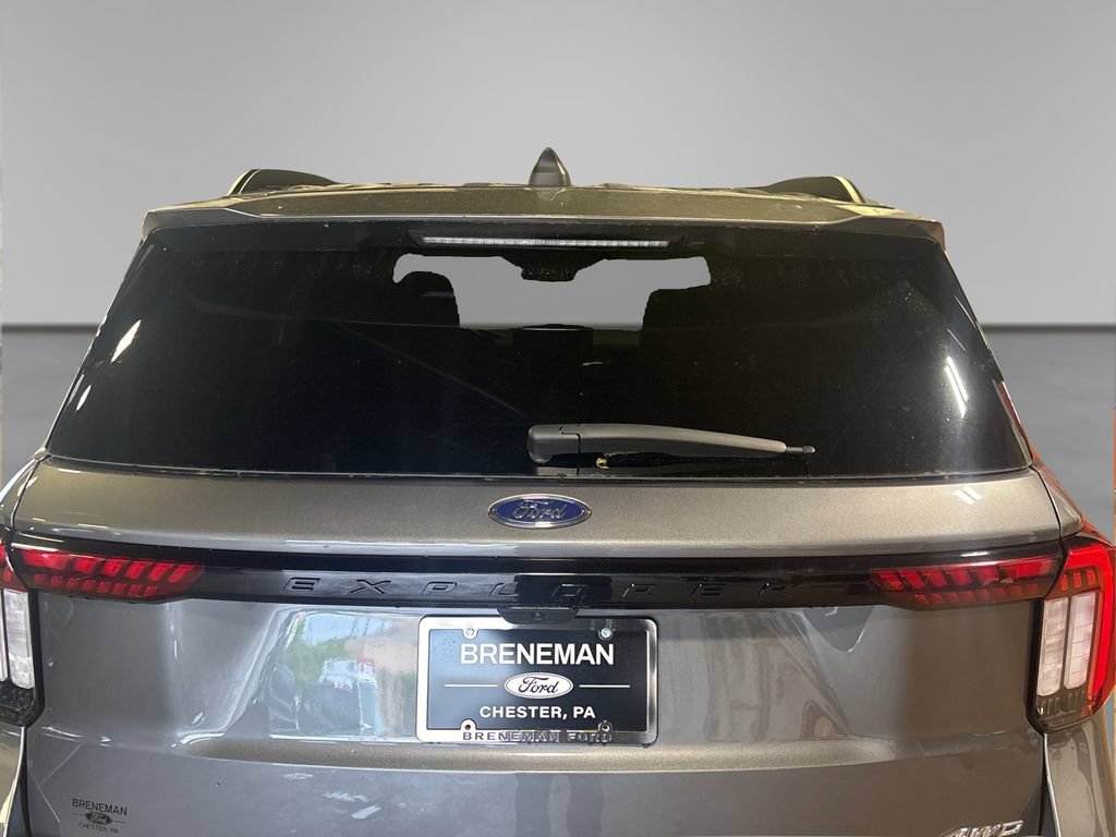 Certified 2025 Ford Explorer ST-Line w/ ST-Line Street Pack AWD/4WD image 18