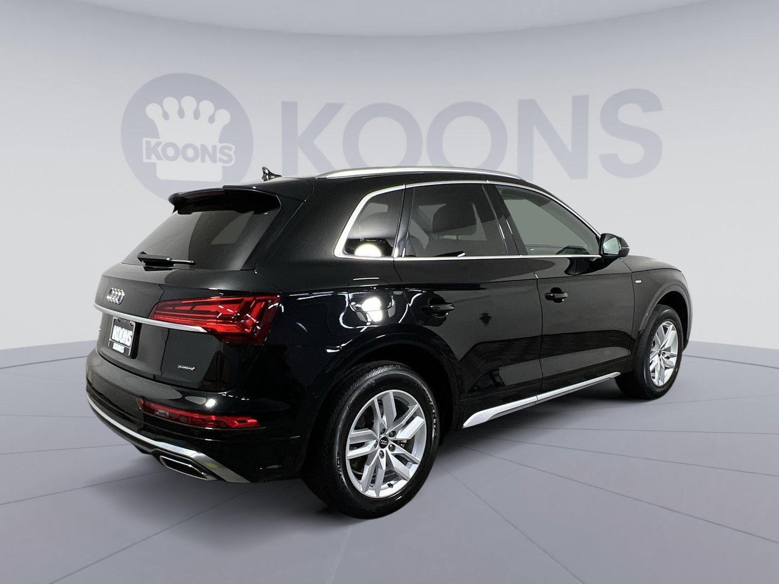 Used 2023 Audi Q5 2.0T Premium w/ Convenience Package AWD/4WD image 11
