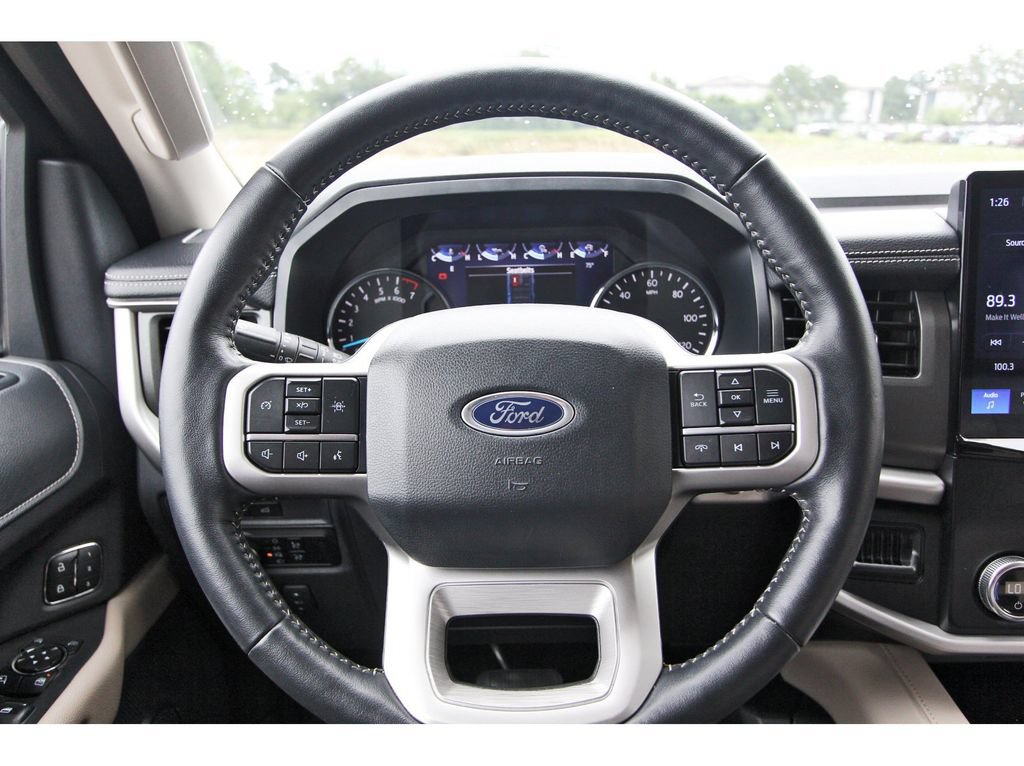 Certified 2024 Ford Expedition XLT RWD image 15