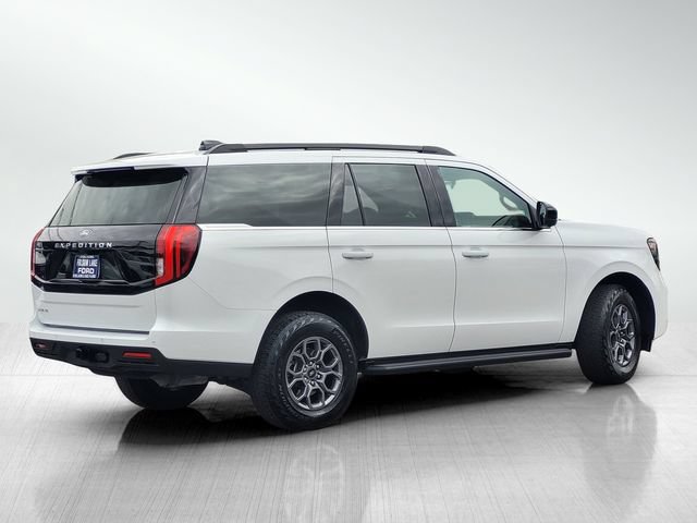 Certified 2025 Ford Expedition Active AWD/4WD image 4