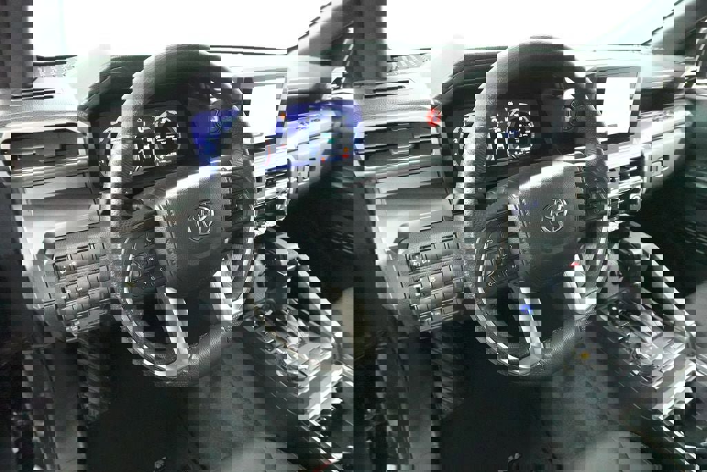 Used 2025 Toyota Tacoma TRD Off-Road AWD/4WD image 22