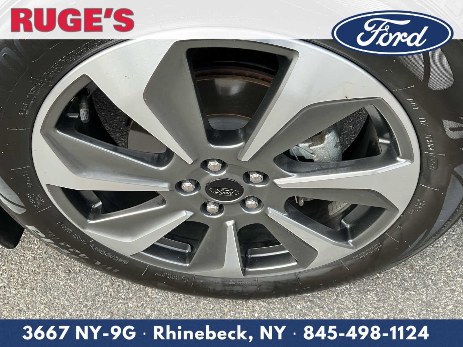 Certified 2024 Ford Escape Platinum w/ Premium Technology Package AWD/4WD image 9